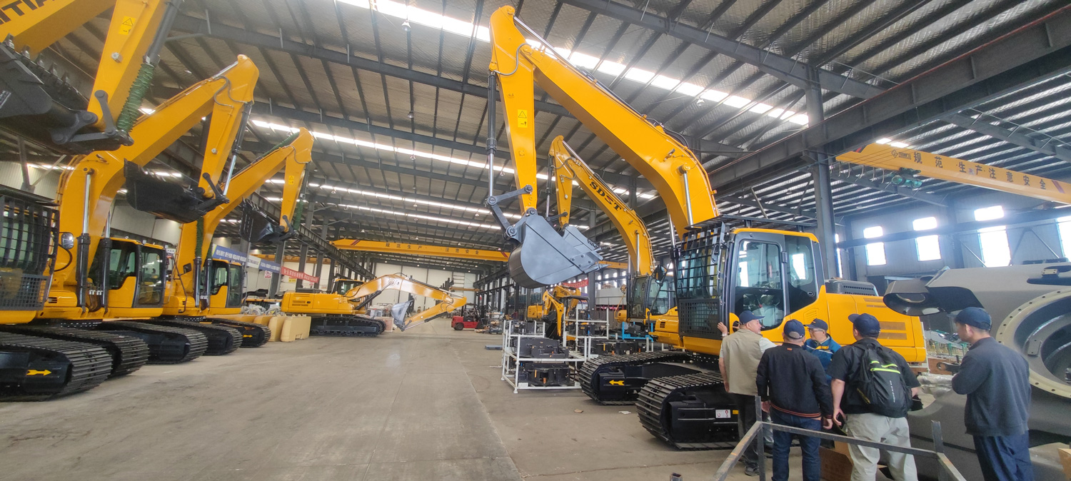Usine chinoise d'excavatrices