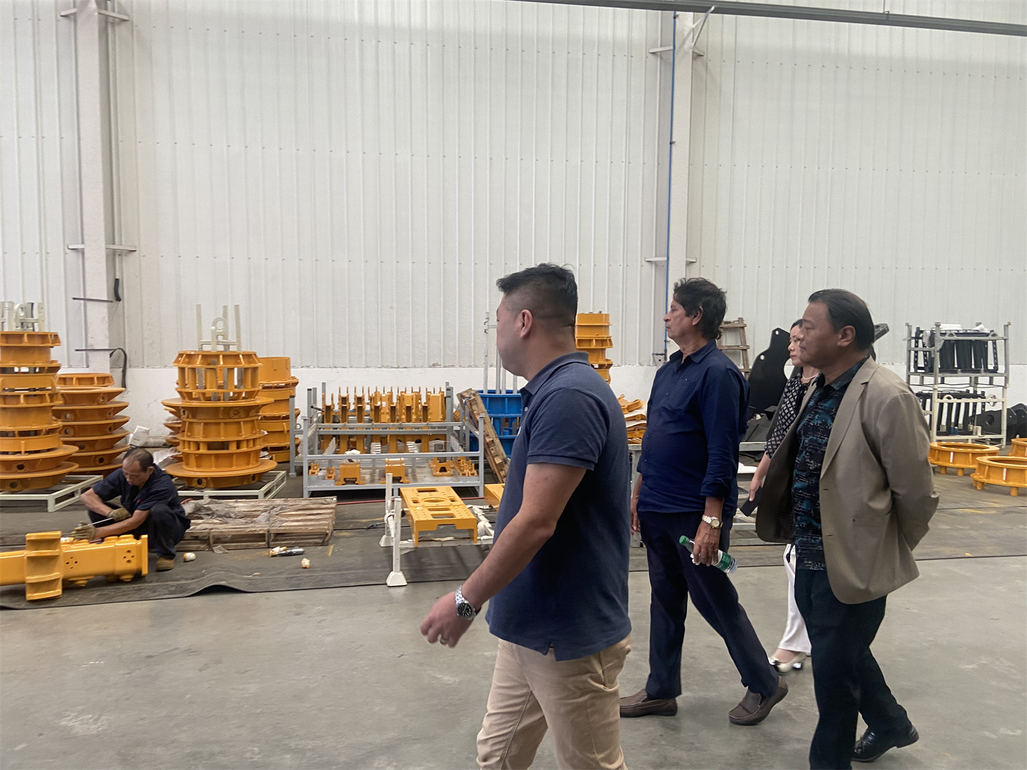 Usine d'excavatrices