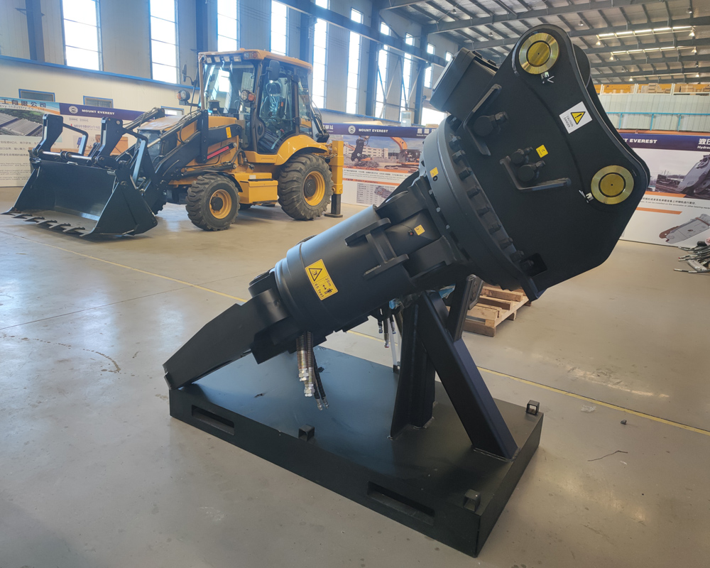  mâchoire de 690 mm de large pour pelles de 20 à 30 tonnes