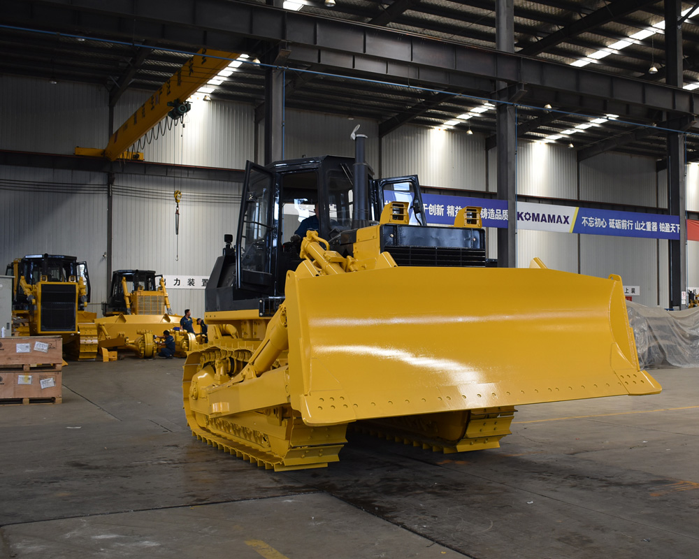 Bulldozer 220HP avec ripper et ROPS