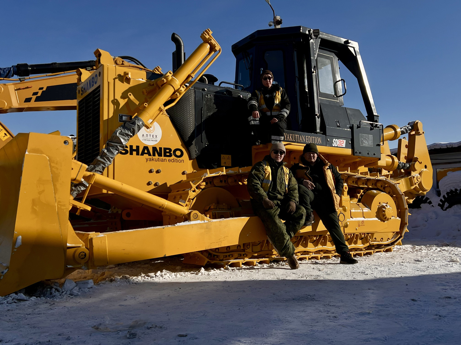 Bulldozer sur chenilles SD32 haute puissance