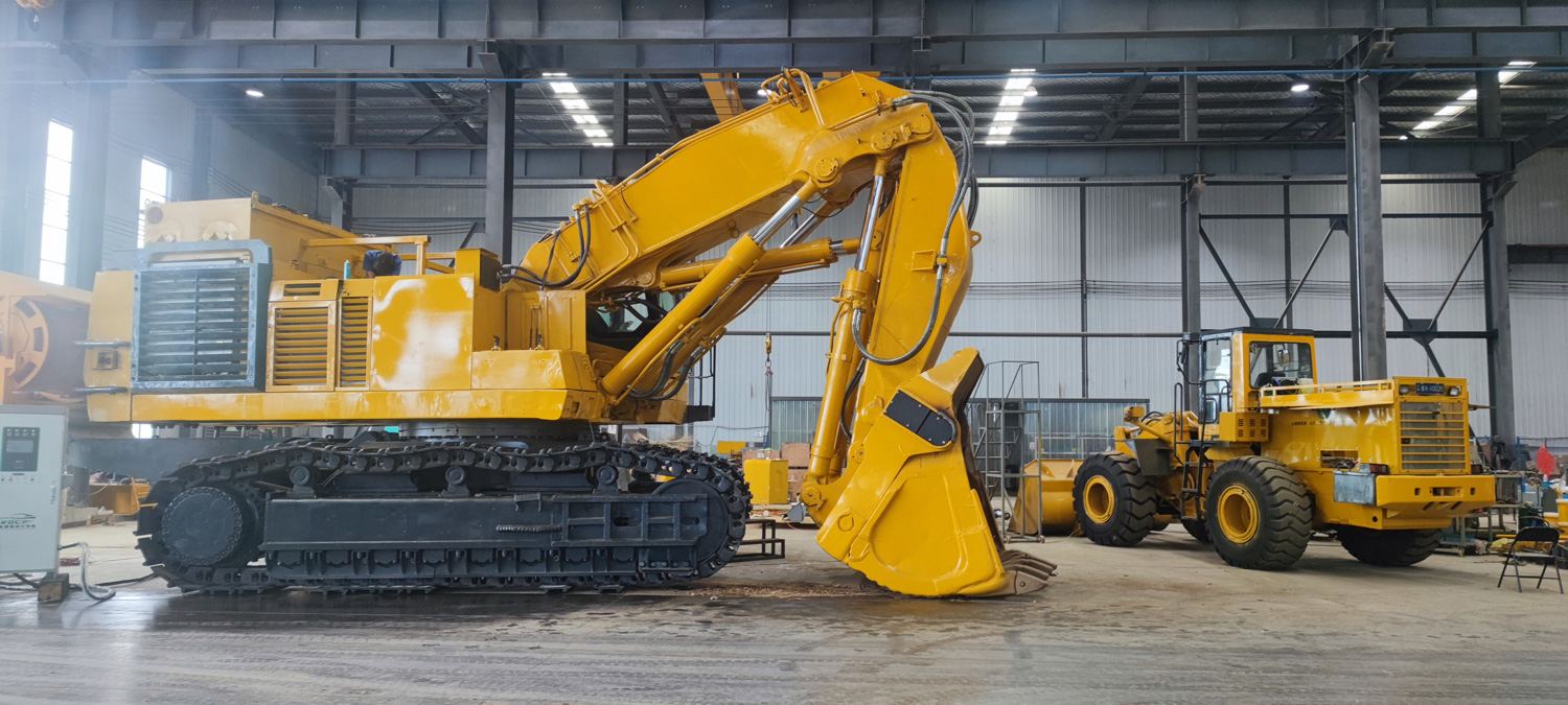 Grande pelle de 125 tonnes