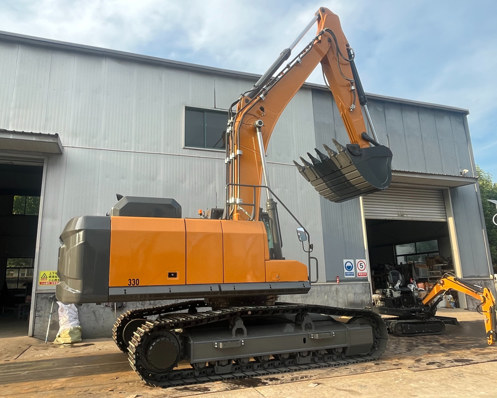  pelle sur chenilles robuste de 33 tonnes