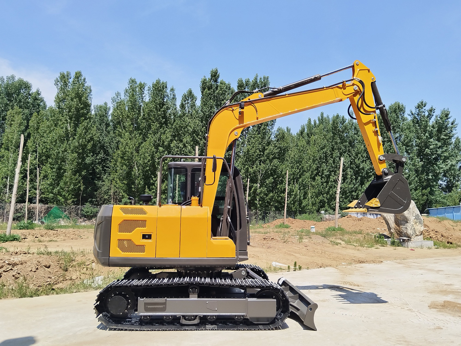 SH75 Petite pelle