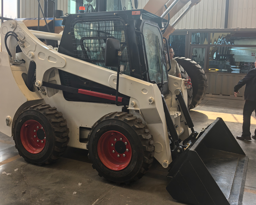 Chargeuse compacte de 5 tonnes