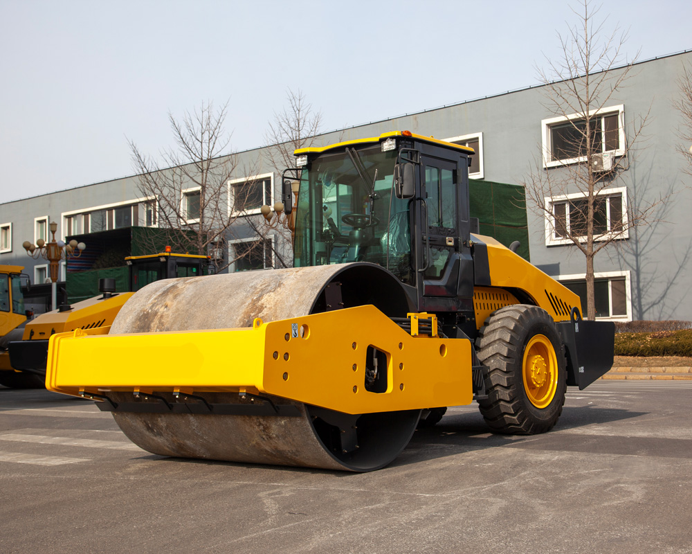  compacteur de plate-forme routière