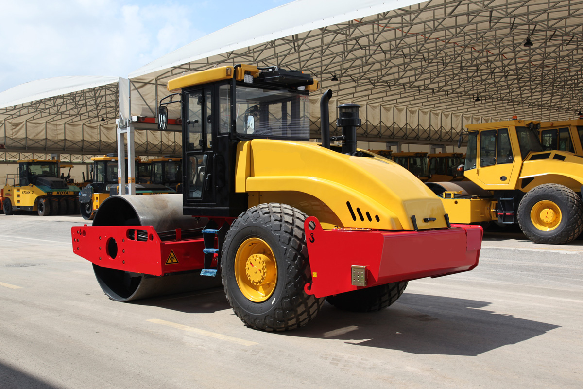  compacteur Weichai 143HP