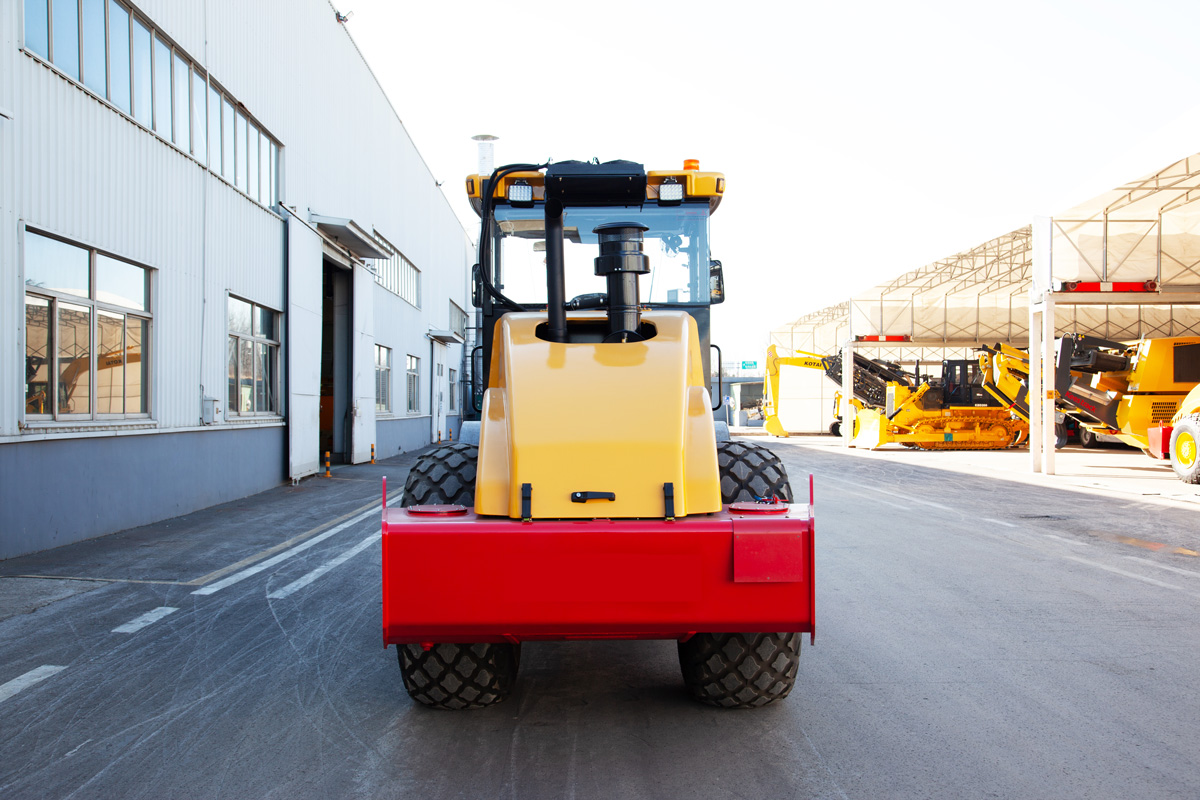 compacteur Weichai 143HP